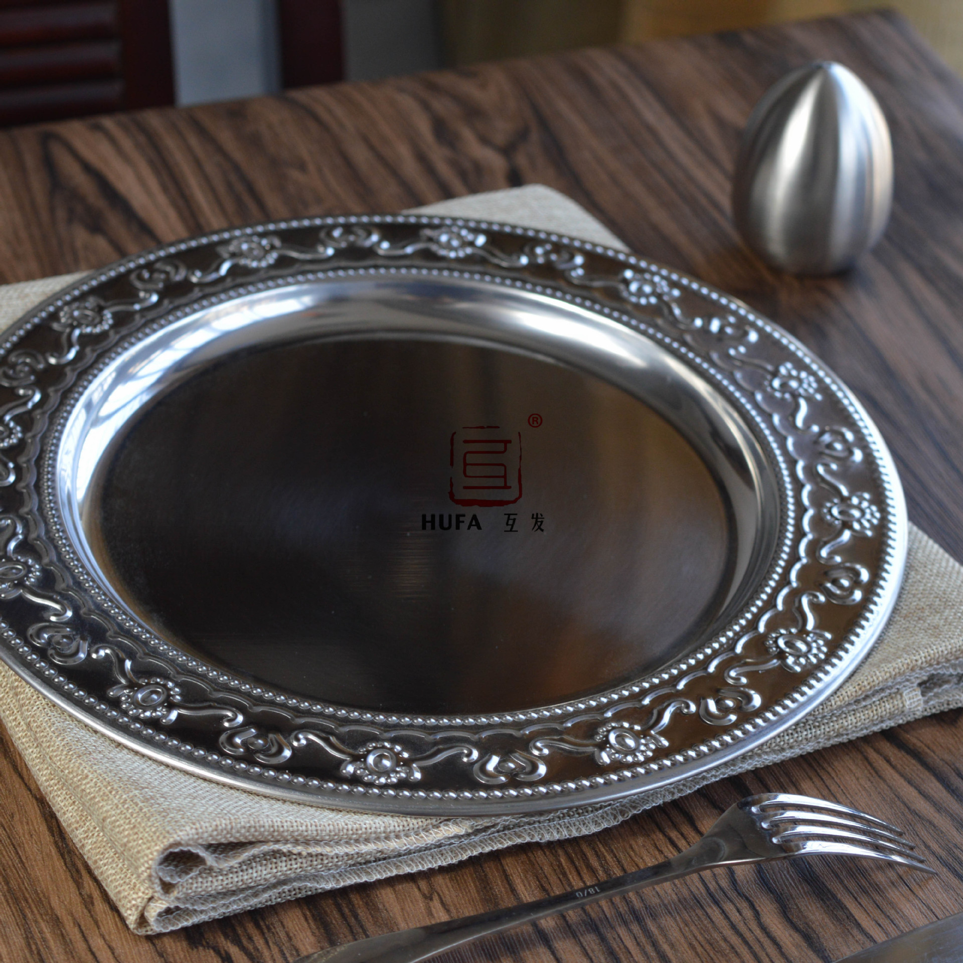 Factory wholesale stainless steel dinner plates, round plates with diamonds, process plates, electroplated fruit plates and display plates pic 13