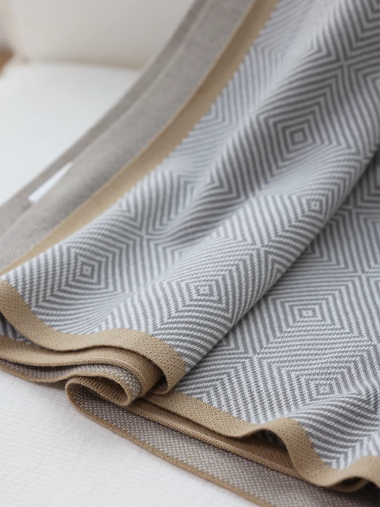 Nordic InS-style knitted blankets, casual sofa covers, blankets, air conditioning blankets, new factory stock, one-piece consignment pic 33