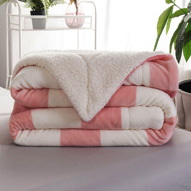 厂家直销纯色双面加厚珊瑚绒盖毯办公室家用贝贝绒法兰绒毛毯详情3