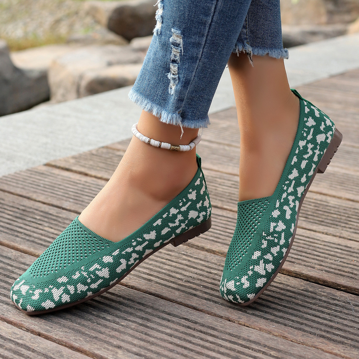 跨境大码方头平底单鞋欧美飞织一脚蹬女鞋详情3