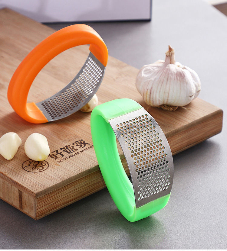 Large household ring-shaped garlic puree press, garlic mopping machine, stainless steel manual garlic paste picking tool, garlic peeling tool pic 22