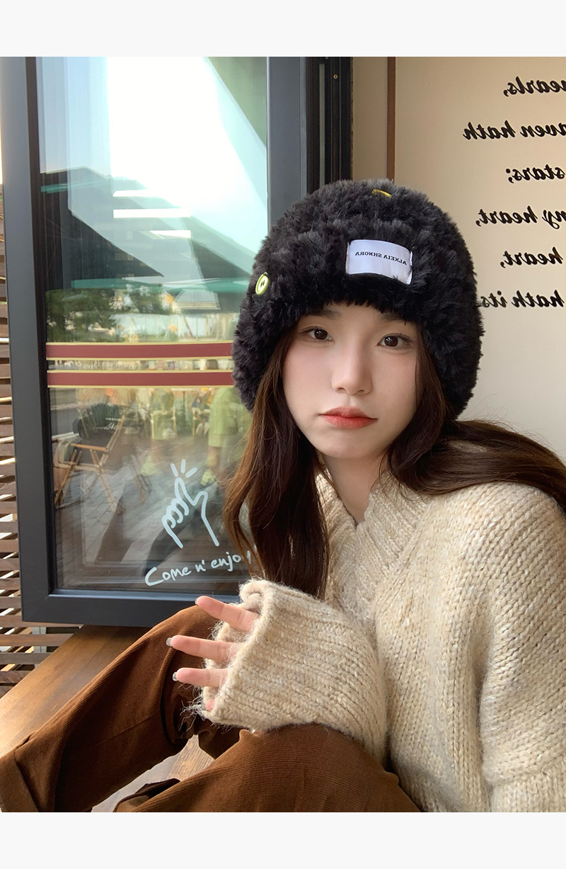 白鹿同款韩版纽扣仿皮草毛绒针织毛线帽女秋冬加厚保暖护耳渔夫帽详情9