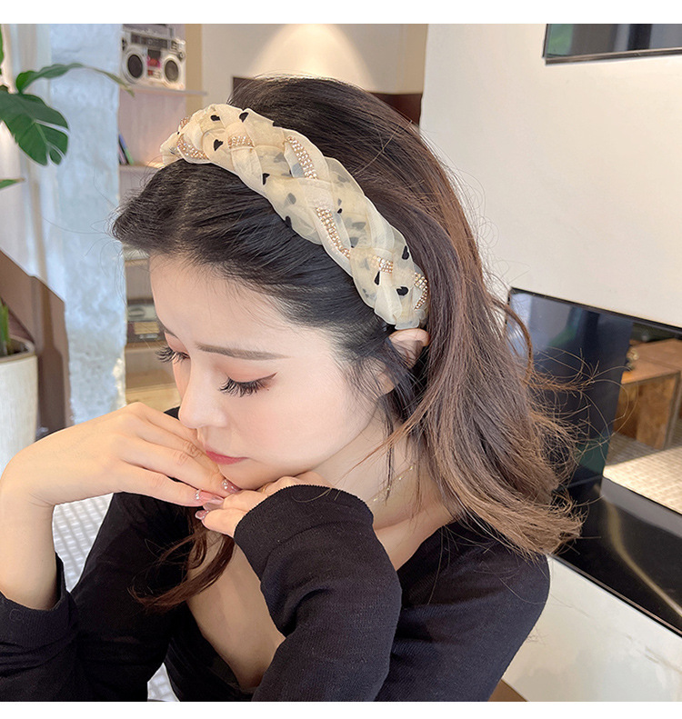 High-end mesh diamond-encrusted hairband, color-blocked twisted headband, wide-edge checkered outside-pressing hairpin, 2023 Internet celebrity new style pic 13