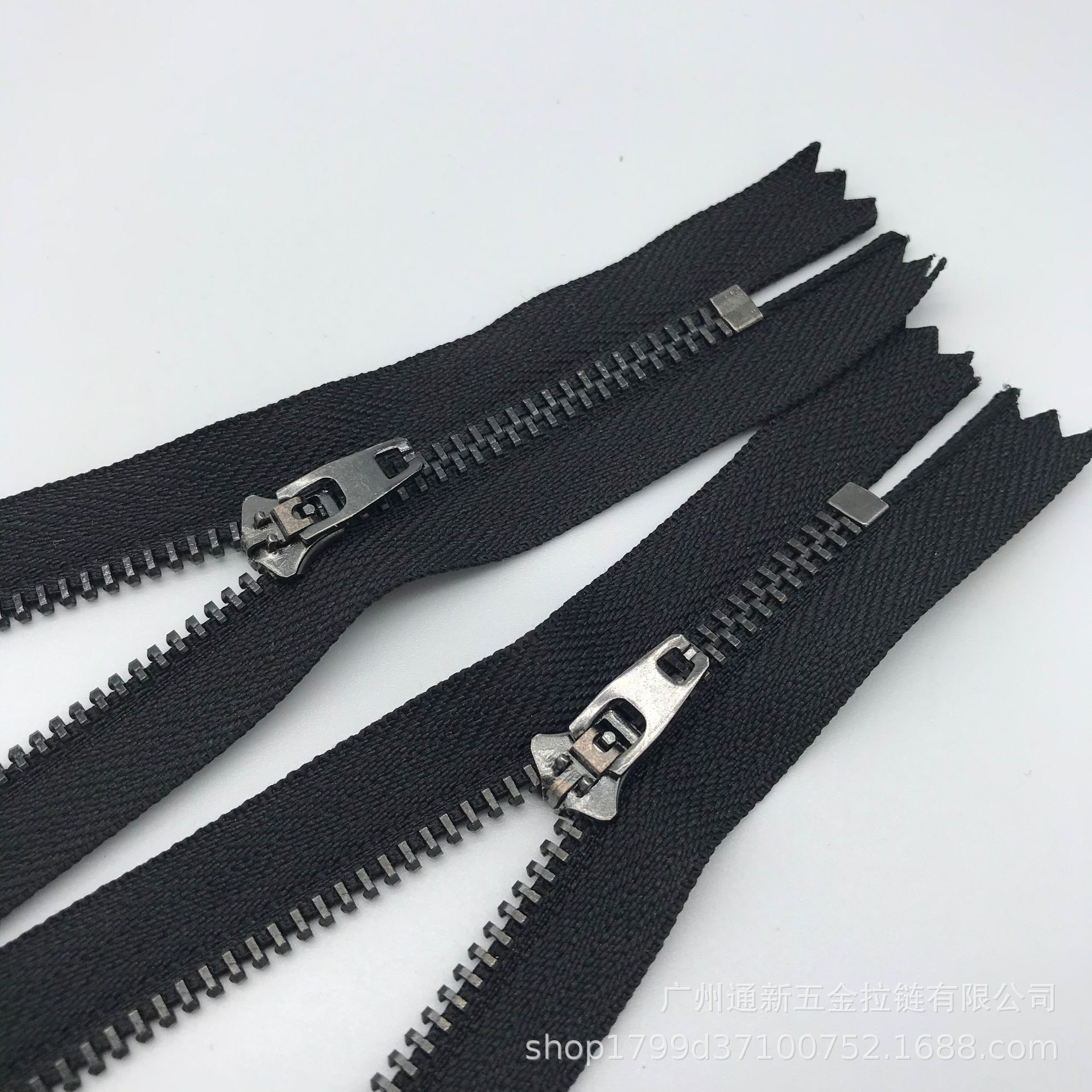 Zipper factory No. 3# and No. 4# metal zippers, closed-tail spring head jeans zippers, bronze tooth band lock front zippers pic 10
