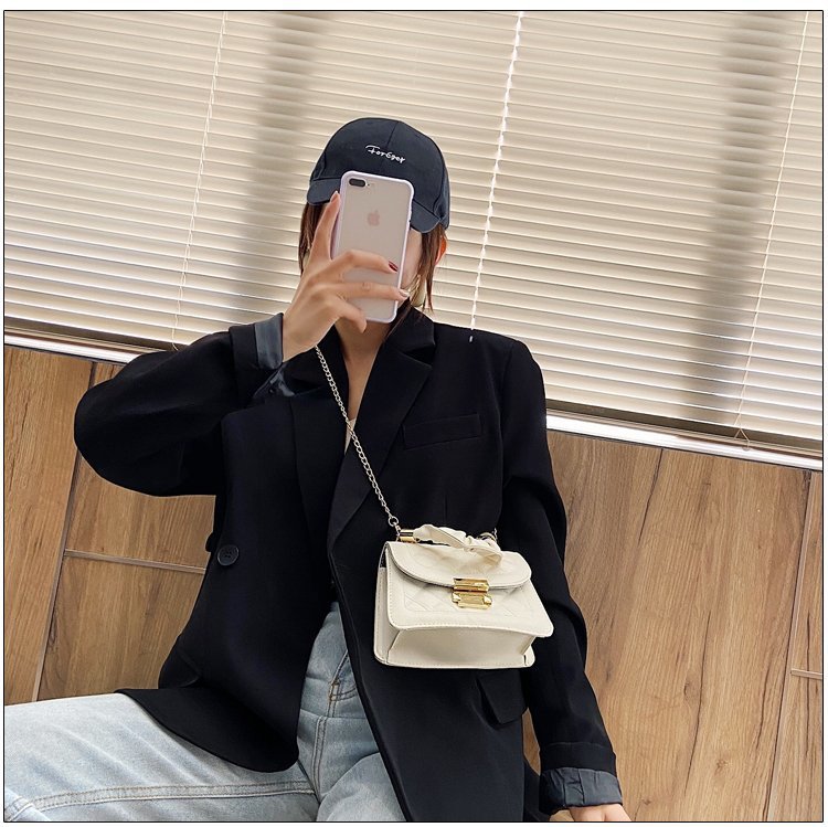 2024秋季新款时尚链条包包女斜挎包小方包简约菱格腋下包单肩包详情21