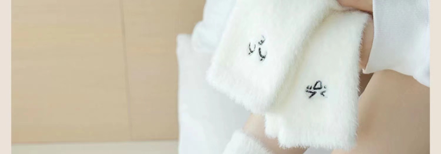 Mink fleece socks for women, thick and cold-proof, versatile home floor socks, expression embroidered fleece mid-calf socks pic 34