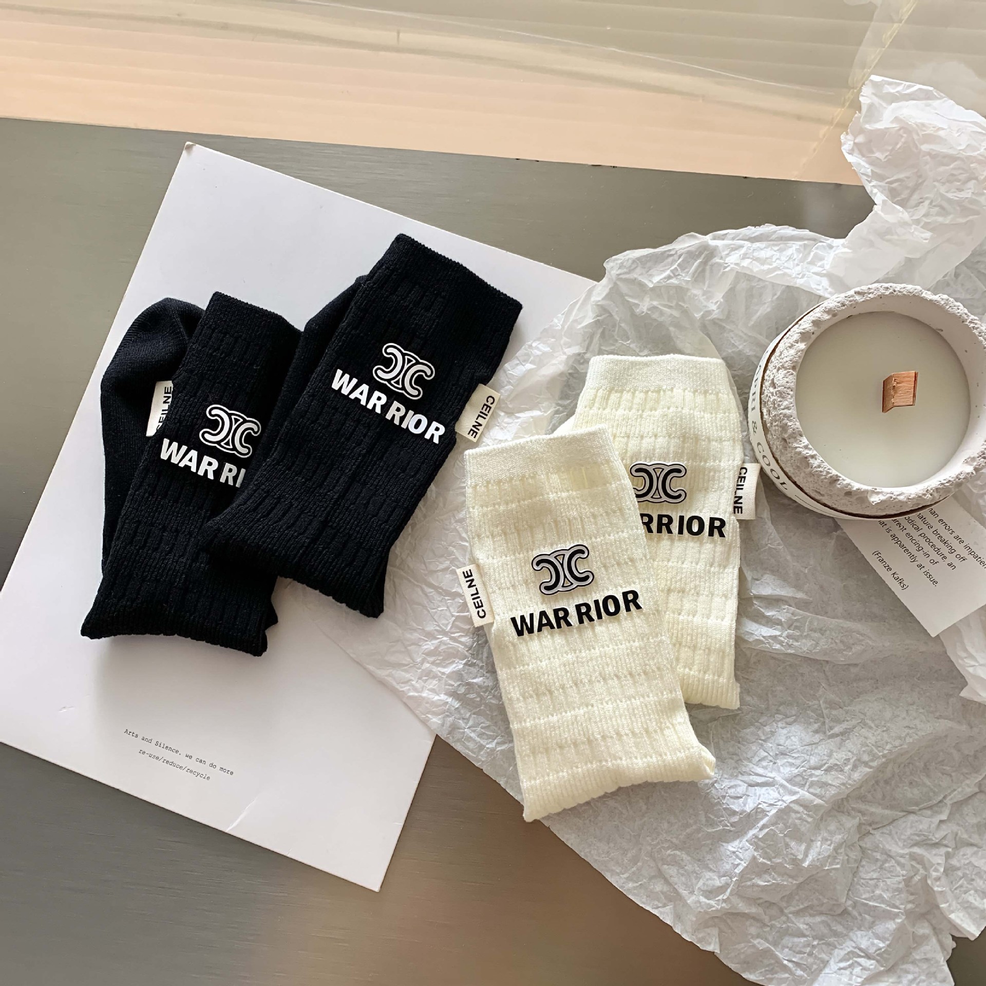 2023袜子女早秋字母欧货中筒袜ins棉质个性洋气百搭外穿网红潮袜详情3