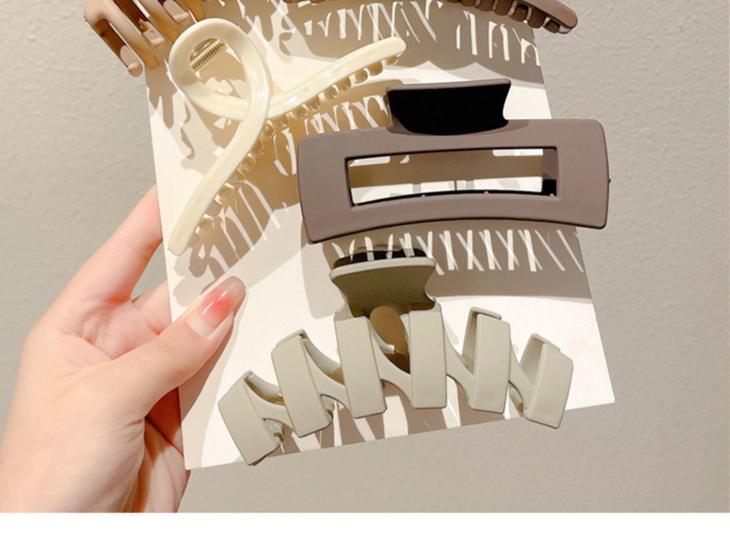 Korean-style large updo hair clips, high-end hairpins, shark clips, ins atmosphere, autumn and winter plush hair accessories pic 20