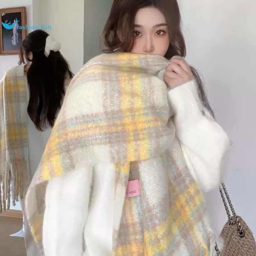 日本2024新款奶油黄毛茸茸围巾女秋冬季加厚保暖百搭圣诞格子围脖详情1