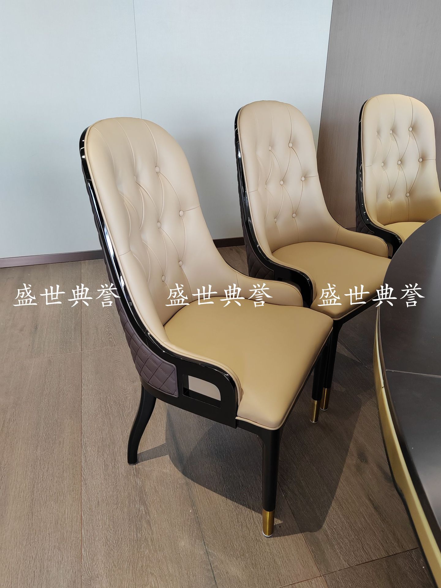 Solid wood dining tables and chairs for Changsha International Hotel, light luxury dining chairs for seafood restaurant private rooms, and white wax wood chairs for company clubs pic 2