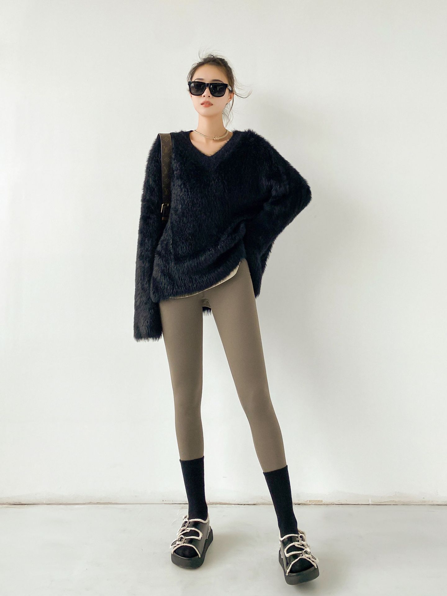 Wholesale of 2023 Spring and autumn tight-fitting high-waisted leggings, water-sparkling Barbie pants, a must-have for lifting buttocks, 9-inch pants, a one-piece replacement for women pic 84