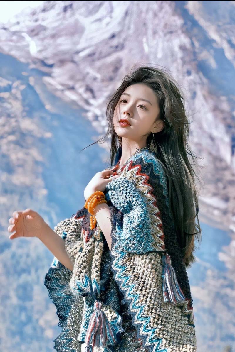 爆款马海毛制云南丽江大理西藏旅游度假民族风披肩女外搭保暖披风详情4