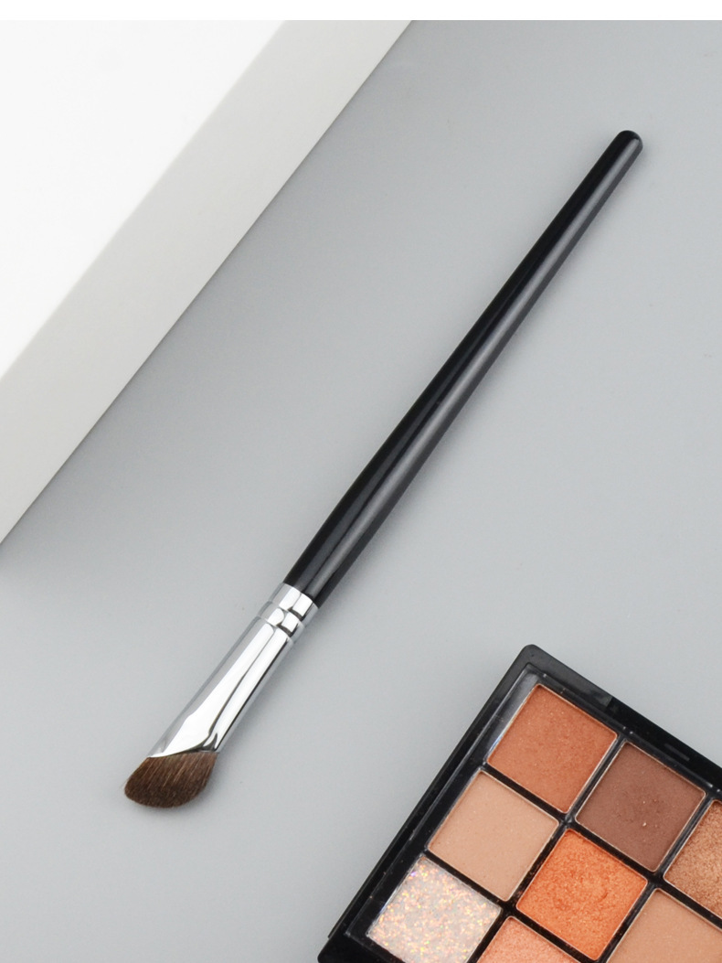 镰刀鼻影刷山根鼻翼指腹晕染刷小马毛斜头修容阴影刷一支装化妆刷详情9