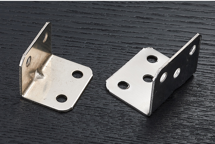 Wholesale of stainless steel right-angle brackets for hardware accessories, furniture fasteners, and stainless steel L-shaped Angle brackets pic 3