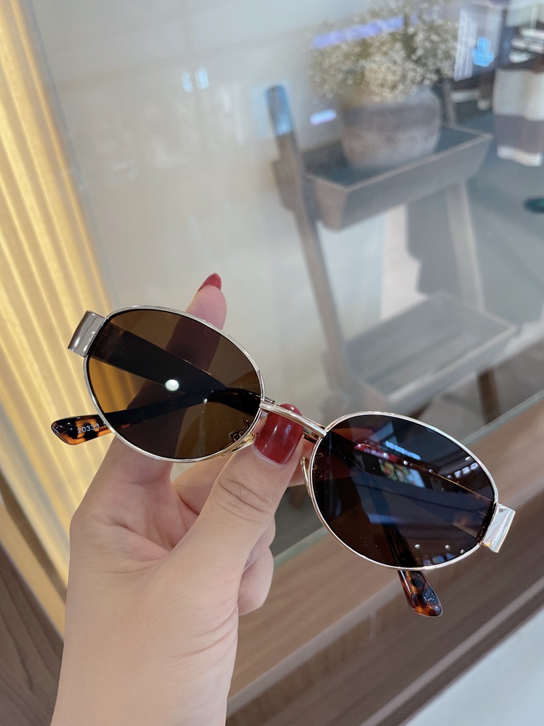 New cat-eye high-definition polarized glasses, oval-shaped personalized metal-framed sunglasses, fashionable and retro sunglasses for female Internet celebrities pic 10
