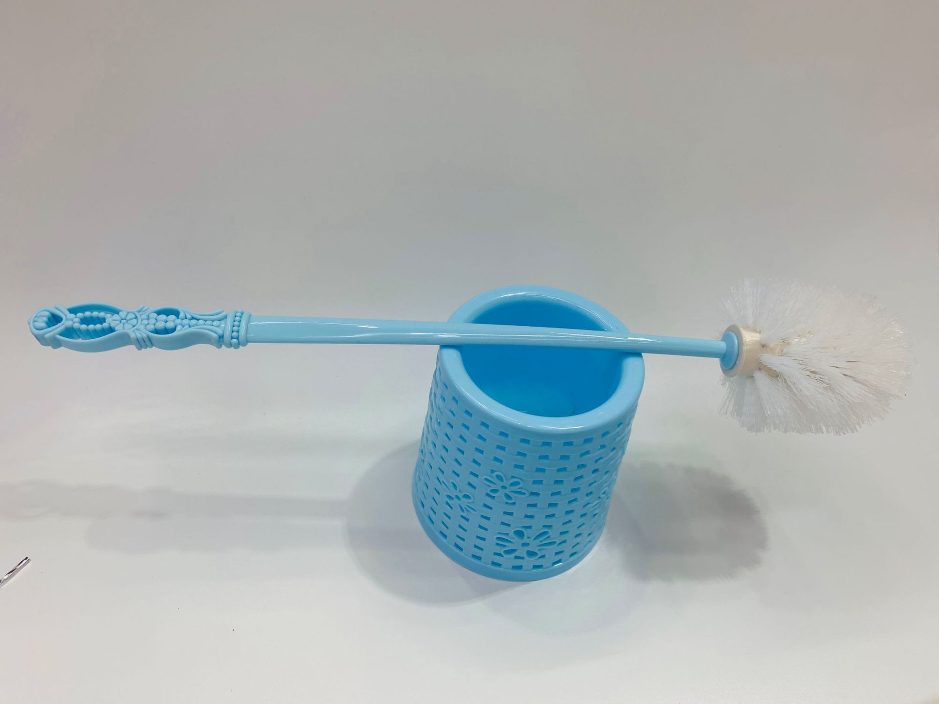 Wholesale of new plastic toilet cleaning brushes from the manufacturer, creative and simple household bathroom cleaning tools pic 11