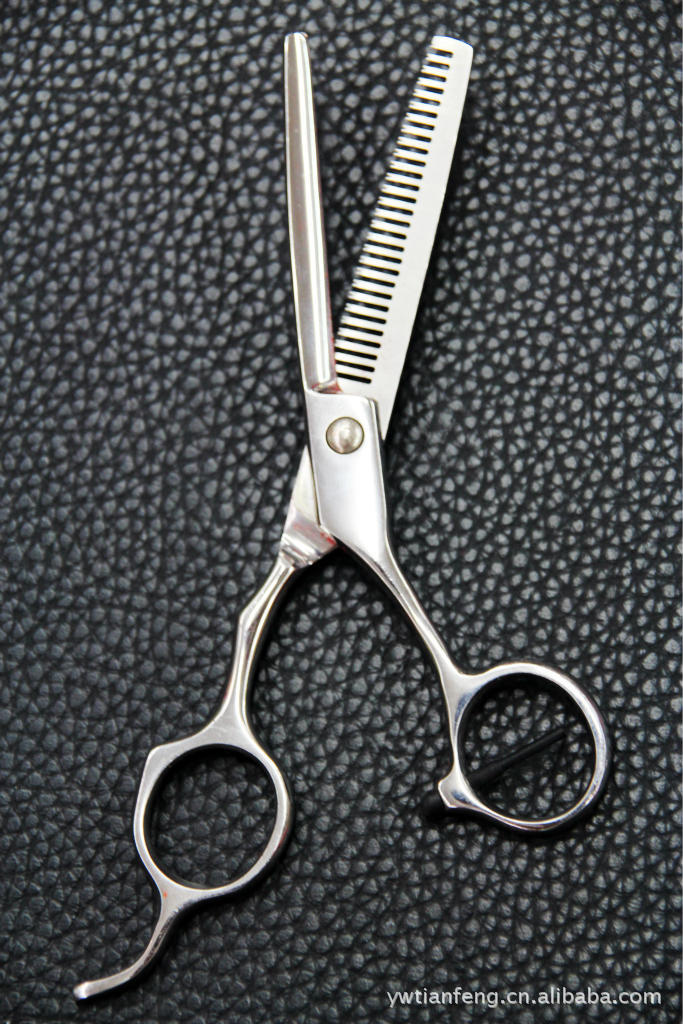 纯钢理发剪刀 美发剪刀 牙剪/打薄剪 优质低价 全网低价格批发详情2