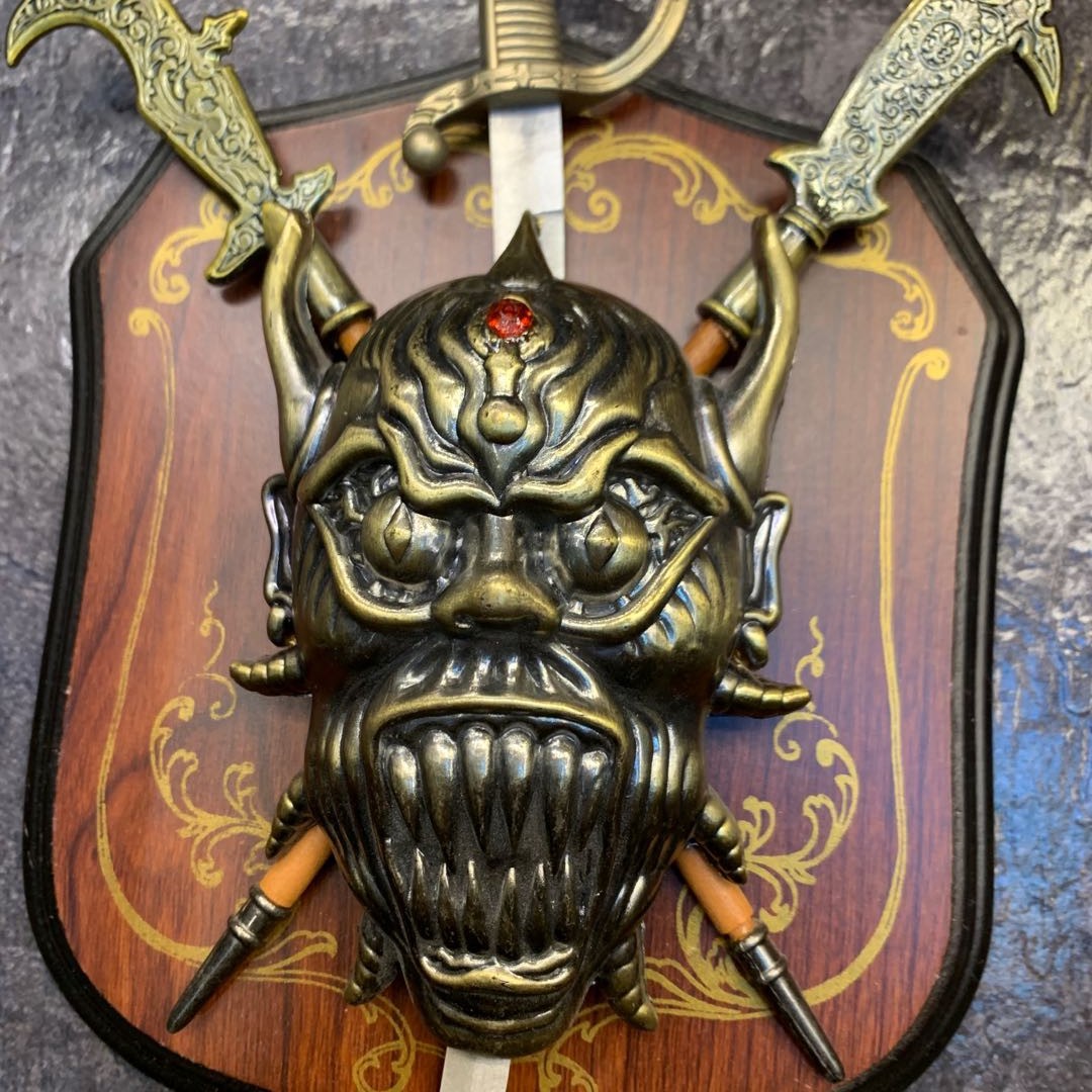 The shield home decoration European classical handicraft decoration sword wall-hanging style pic 12