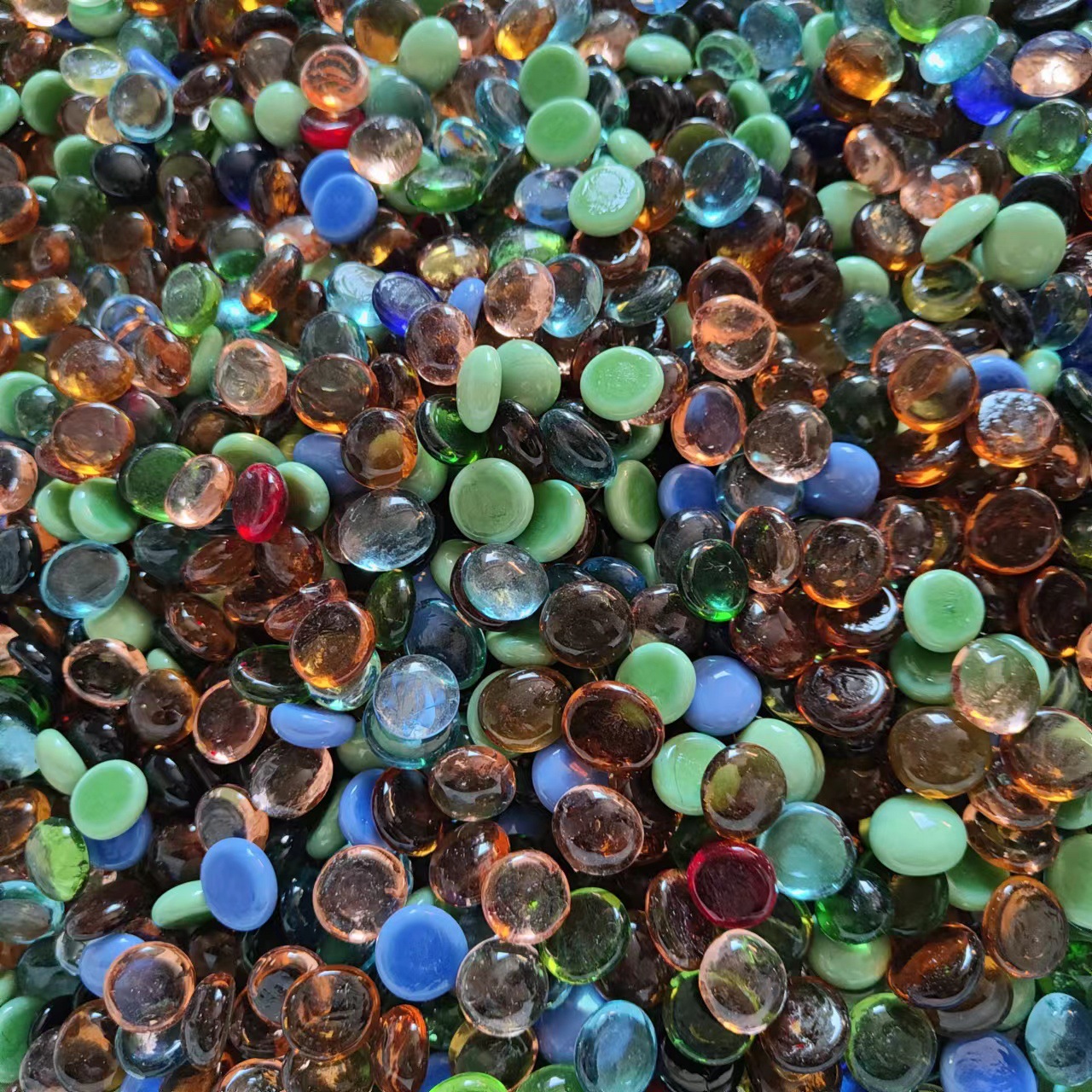 Glass flat beads: 12-14mm, 17-19mm. Glass beads for garden decoration, fish tank base, in various colors pic 7
