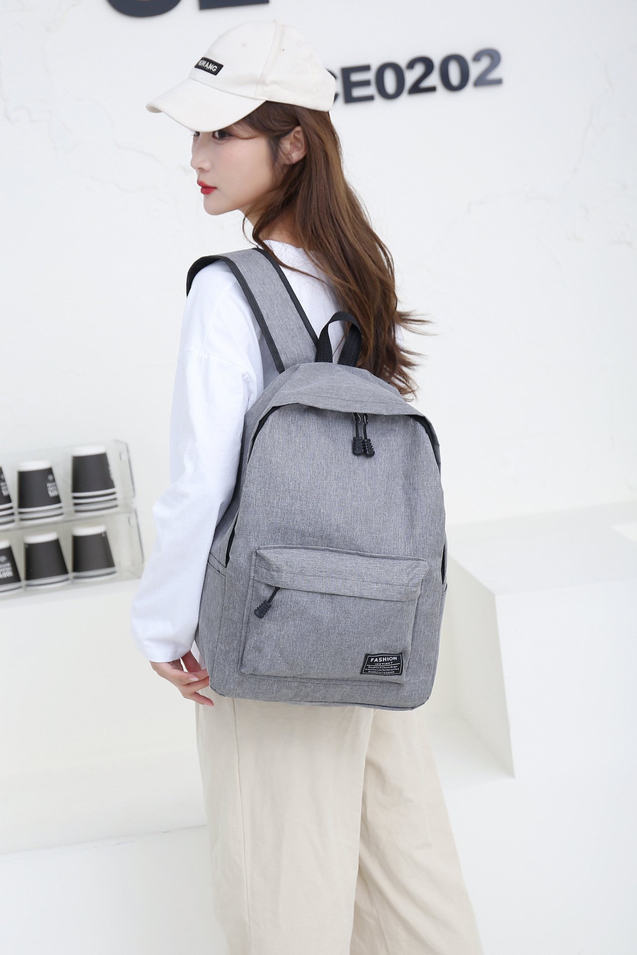 厂家直销休闲男简约双肩包男韩版背包大容量中学生书包电脑旅行包详情4