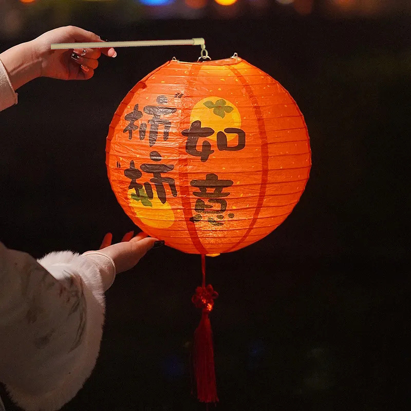 Wholesale of Chinese national trend ancient-style lanterns, Hanfu photography, hand-held paper lanterns, photography props, and red festive lanterns. 1 pic 5