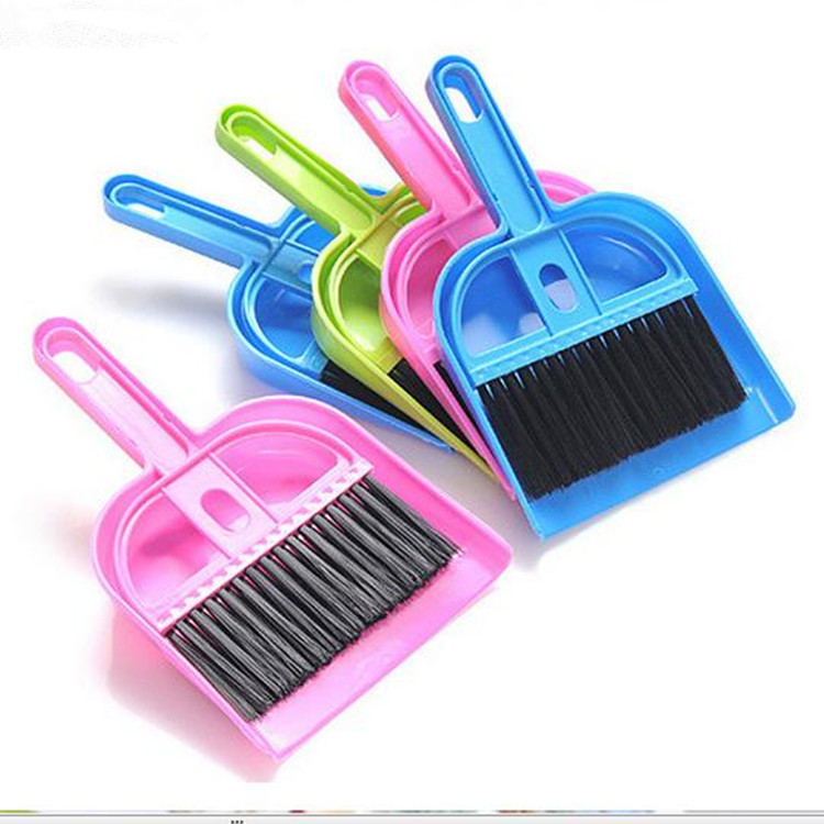 Direct supply from the manufacturer of plastic small bucket brushes, dust removal bucket brushes, desktop cleaning brushes, computer brushes and instrument brushes pic 17