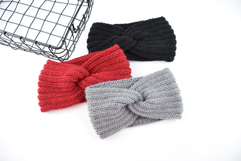 European and American knitted cross-wool hair bands, ear-protecting headbands, hand-woven headbands, flat, fashionable and warm autumn and winter hair accessories pic 6