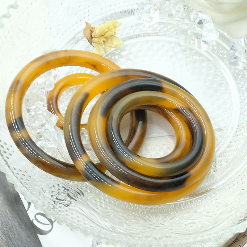 Resin circular ring, sweater, coat, skirt, decorative circle buckle, bag, shoe, hat accessory buckle, resin waist buckle, decorative buckle pic 7