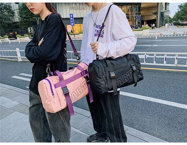 手提短途旅行包女潮牌时尚休闲斜挎包干湿分离运动大容量健身包男详情12