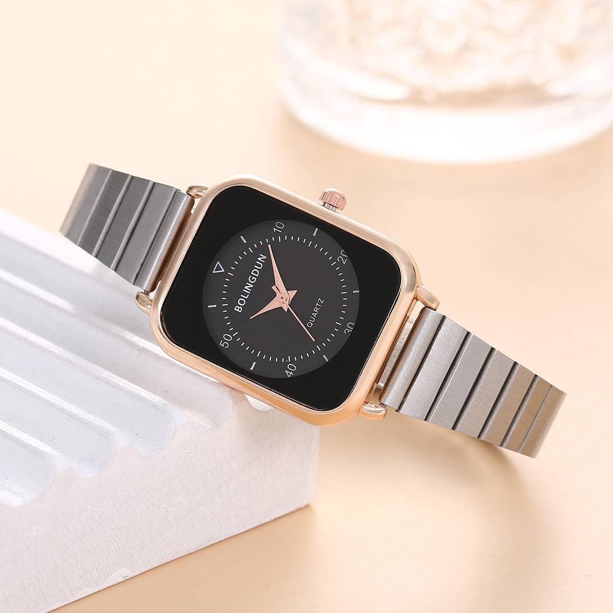电商热卖女士石英表时尚简约精致女款腕表钢带学生休闲手表女详情3
