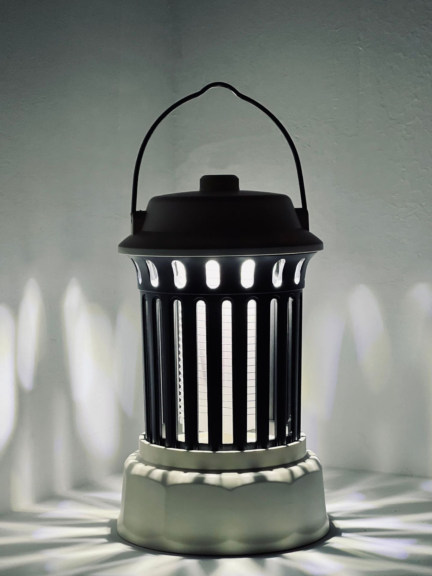 2022 Creative Folding Mosquito Swatter 2-in-1 Purple Light USB Charging Mosquito Killer, Indoor and Outdoor Silent Mosquito Swatter pic 45