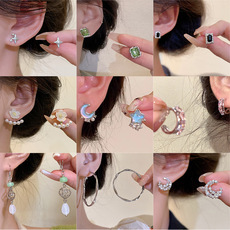 S925 Silver Needle retro pearl earrings for women, Korean ins style, high-end, niche and elegant stud earrings wholesale pic 3