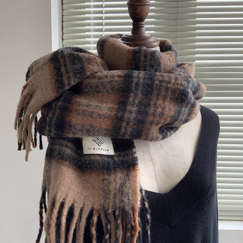 秋冬新款马海毛美拉德格子围巾复古氛围感加长加厚保暖披肩批发男详情11