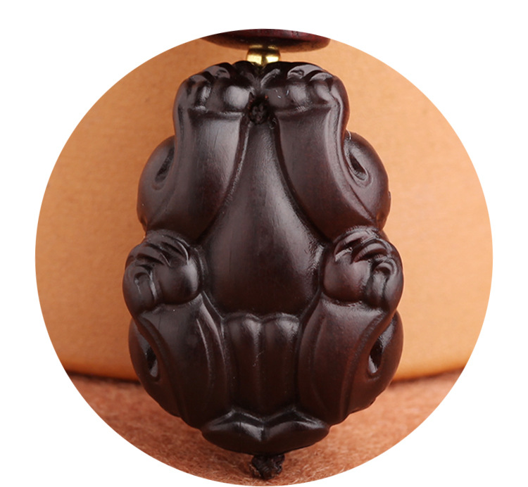 Creative car keychain carved pendant, light-struck jujube wood PI Xiu handcrafted lucky keychain peace pendant pic 15