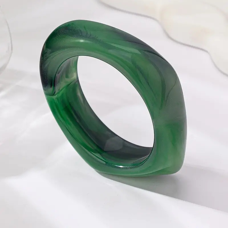 欧美跨境彩色方形不规则亚克力手镯夸张个性百搭哥特式饰品详情4