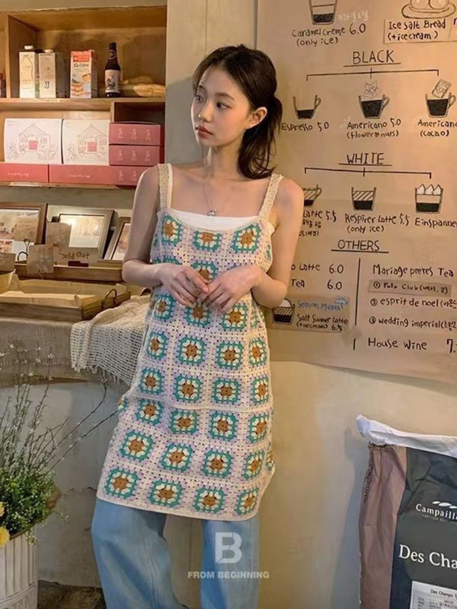 镂空勾花吊带连衣裙女夏复古宽松百搭田园渡假风质感外搭港式长裙详情6