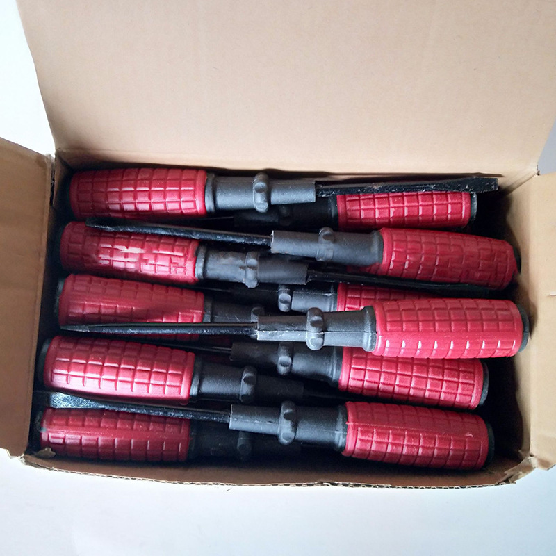 Red handle screwdrivers, 3-inch flat-head screwdrivers and cross-head screwdrivers are available for one yuan at the one-yuan store pic 4