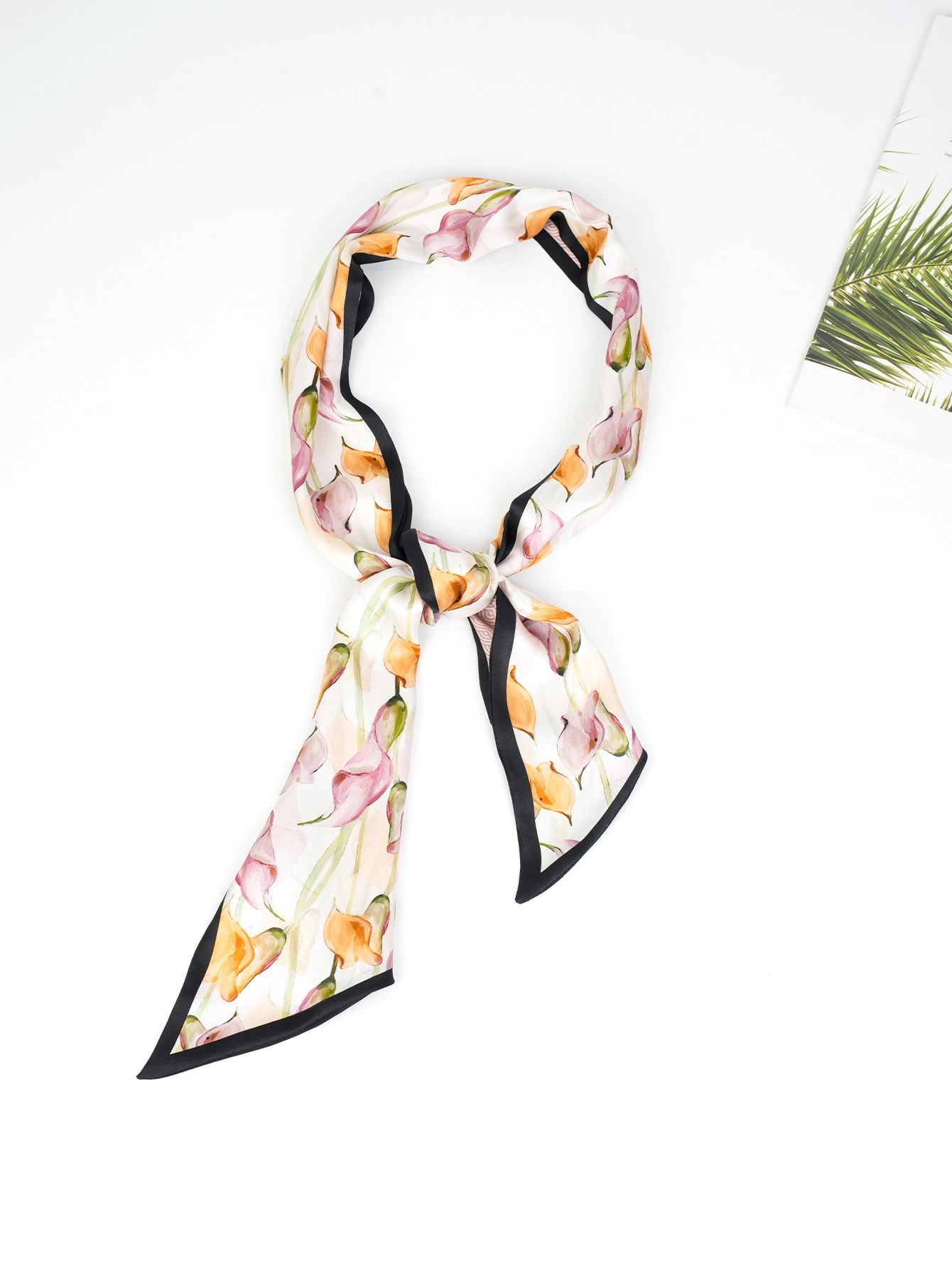 Factory direct sales of European and American printed long ribbon silk scarves, shawls and fashionable silk scarves for women pic 3