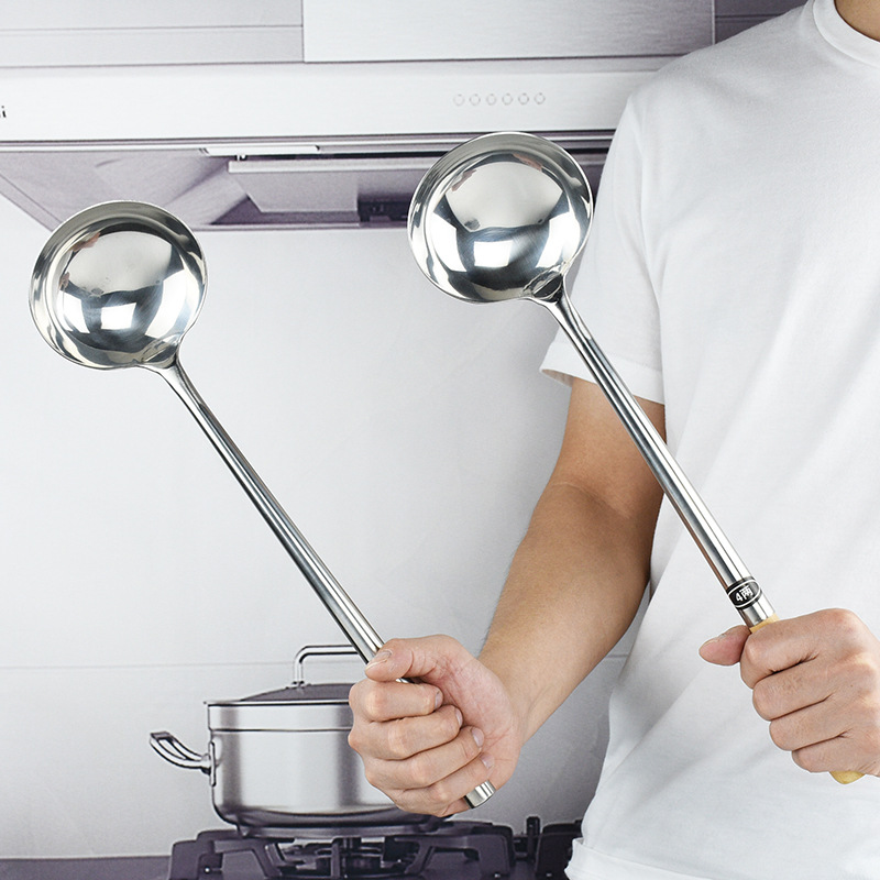 304 201不锈钢炒勺家用炒菜勺子 厨师专用马勺 长柄汤勺加厚手勺详情1
