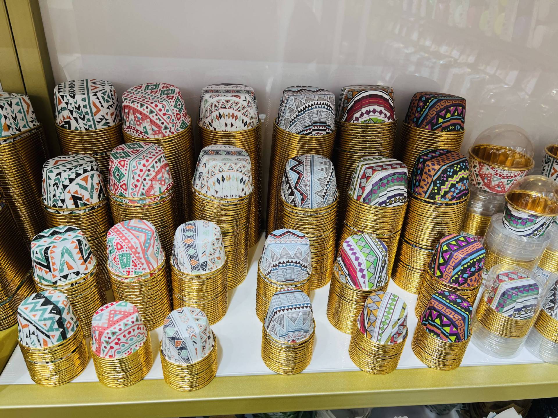 单面金铝箔卷口杯烘焙卷口杯卷边淋膜杯蛋糕纸杯大/中/小号马芬杯详情3