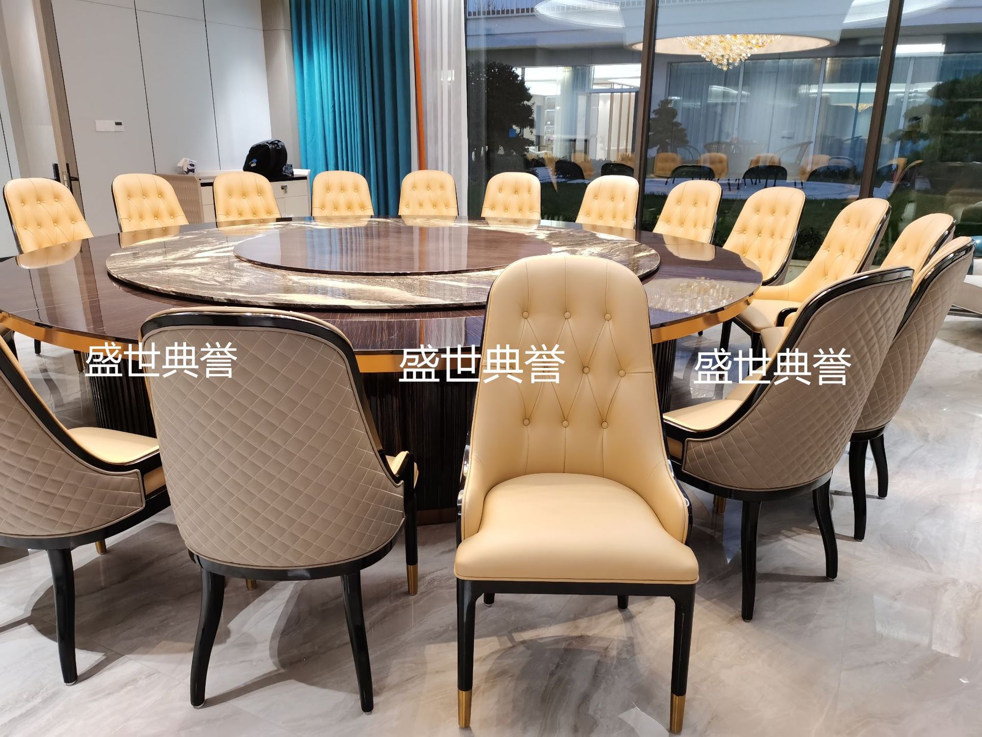 Changsha resort hotel moderno y ligero lujo mesa y silla de madera sólida recepción de club de gama alta silla de paquete suave habitación privada silla de comedor de madera de cera blanca pic 1