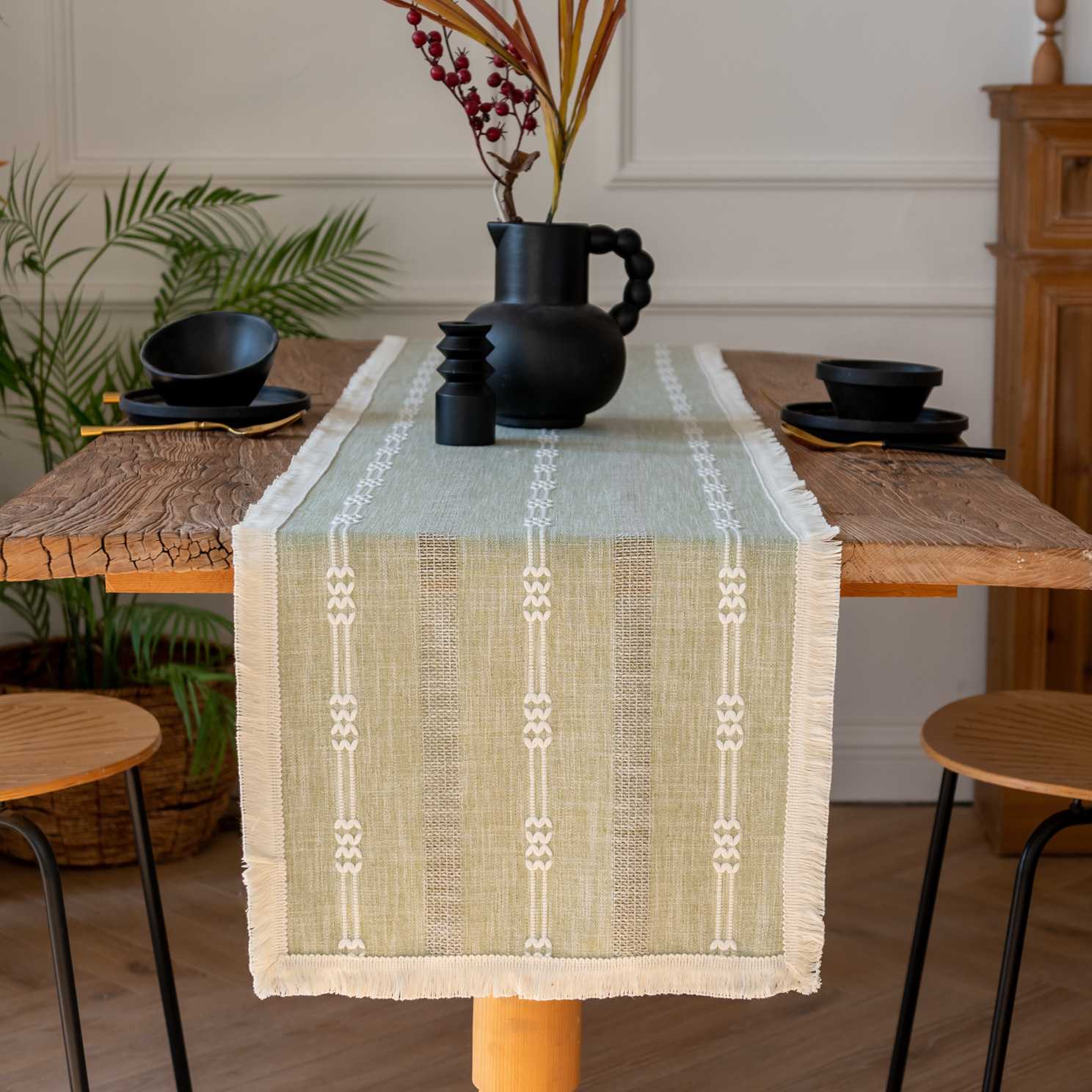 (Light Moon - tassel) American-style hollowed-out table flag woven home coffee table TV cabinet Hotel bed flag Yama pic 2