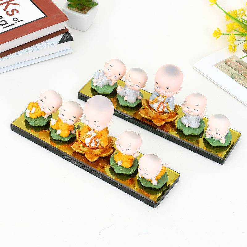 可爱童年小和尚水晶座汽车摇头摆件车载饰品组合套装一件代发详情1