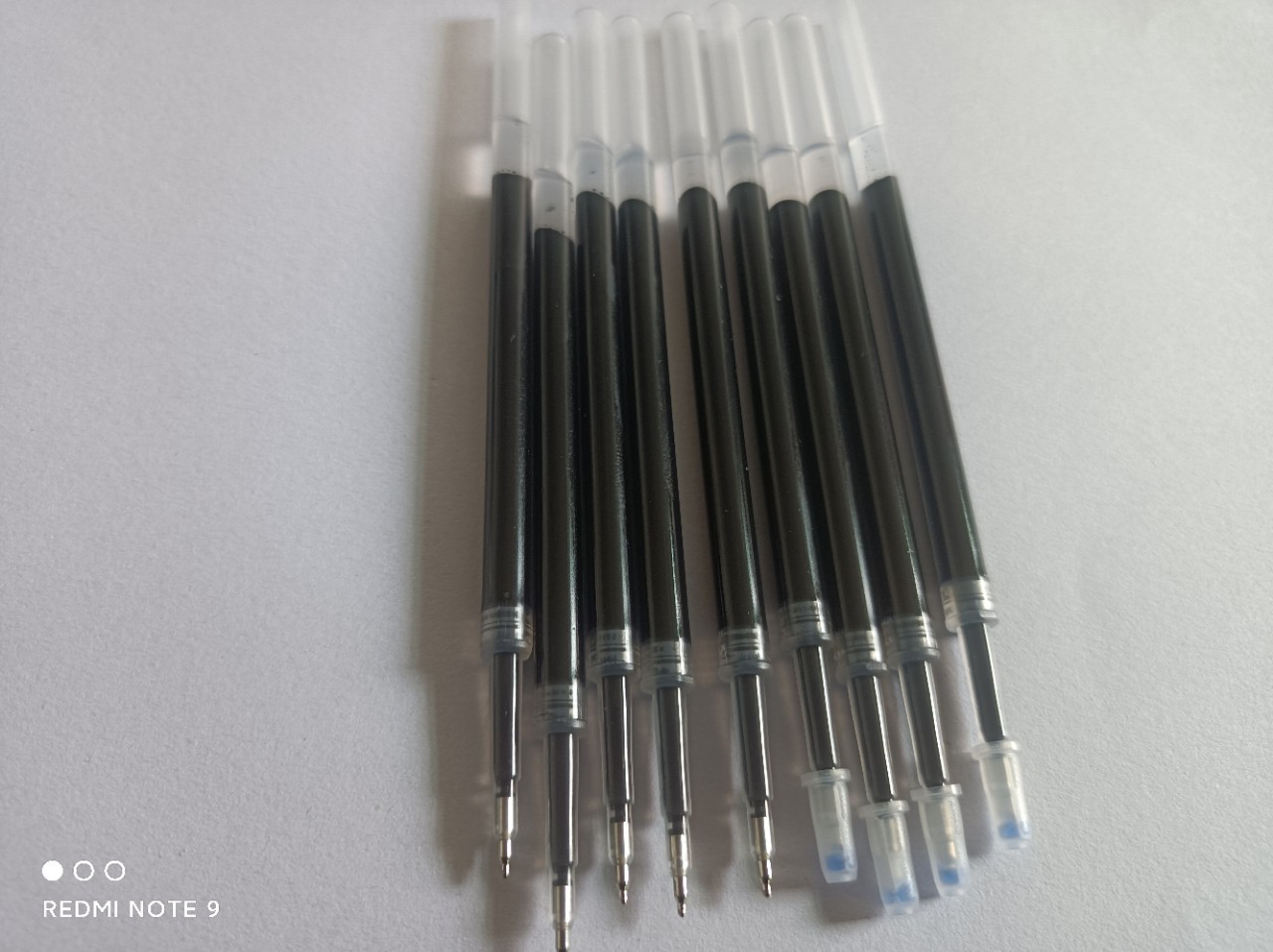 st按动中性笔刷题笔跳动中性笔st中性笔芯办公学习用笔批发详情7