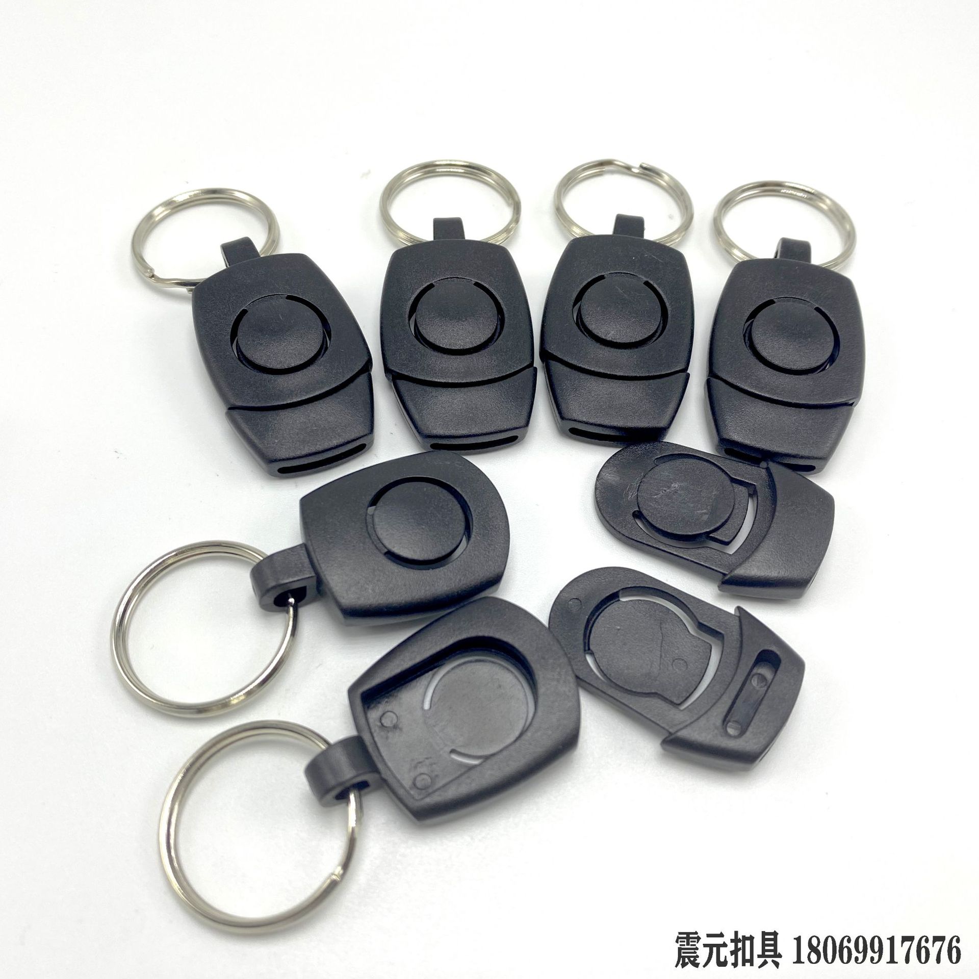 We have a wide range of plastic padlocks for bags, rope ends, hooks, movable hooks, handbag hooks, key chain hooks and other accessories in stock pic 8