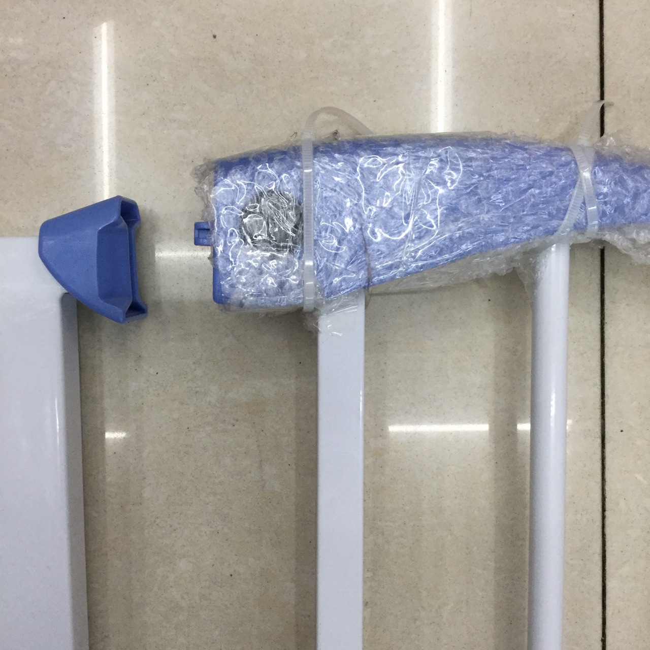 婴幼儿安全门栏宠物防护门栏厂家直销详情2