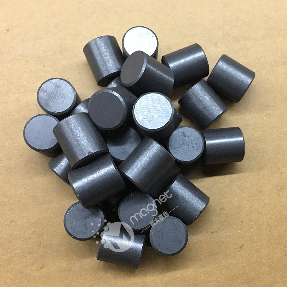 D45*3 manufacturer wholesale special-shaped black round magnet ferrite magnetic material round magnet manufacturer pic 7