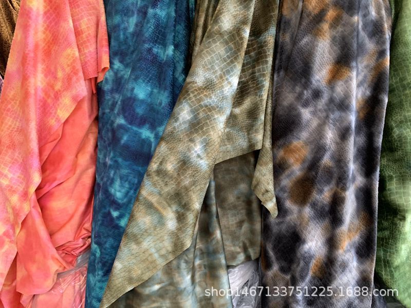 Short plush dinosaur pattern fabric, tie-dyed embossed gradient color, various toys, clothing and accessories, crocodile pattern velvet fabric pic 9