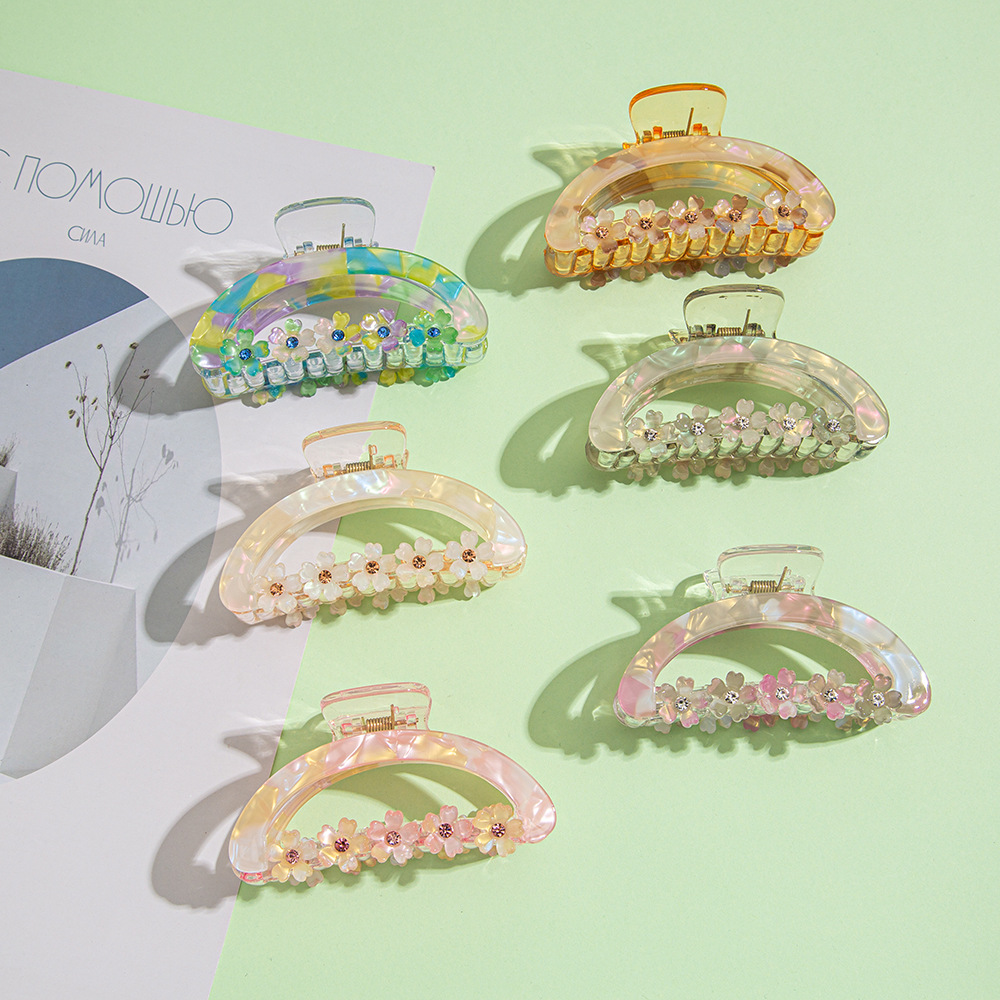 9cm medium-sized clipper flower hair clipper, three-leaf flower headwear, a new trendy diamond-encrusted hair clipper, iridesy acrylic clip pic 10