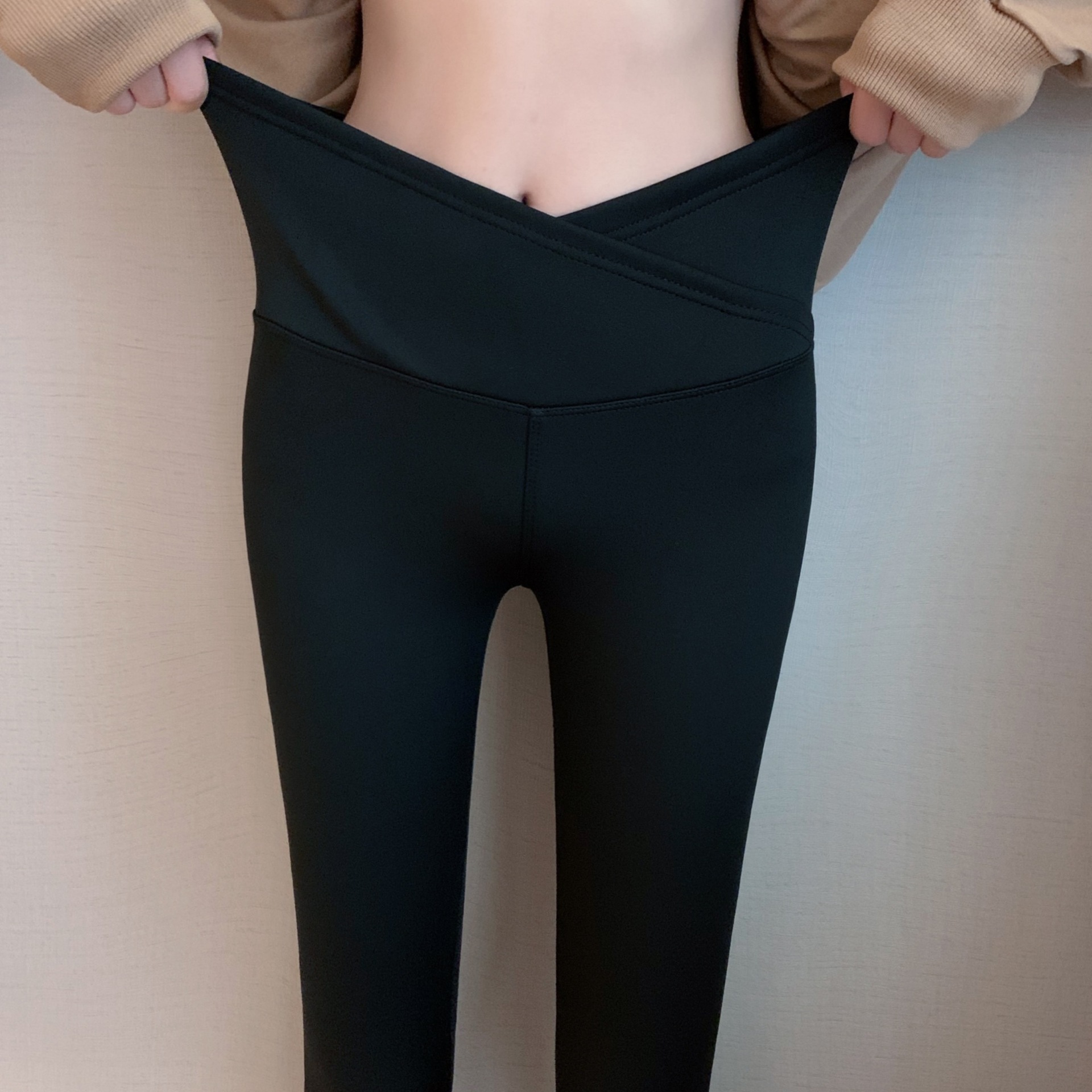 Three-point shark pants leggings for women, five-point summer thin tight-fitting outerwear, and nine-point letter-shaped belt-cinching and hip-lifting Barbie pants pic 49